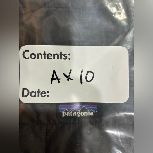 Patagonia Women’s XS Nano Puff Insulated Vest Black NWT Puffy Windproof - Picture 11 of 11